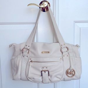 Gorgeous MICHAEL KORS Buttery Soft Leather Bag